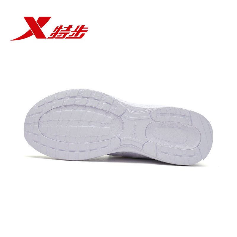 Xtep特步男子2018新款面透气轻便袜套跑步鞋982119119989
