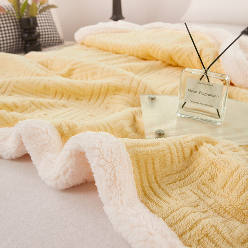 雅鹿提花舒棉绒双层毛毯高清大图