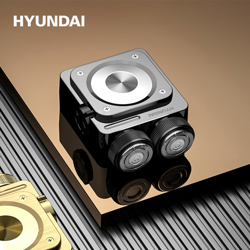HYUNDAI机甲系列全金属电动剃须刀全身水洗磁吸设计 YS660星际银