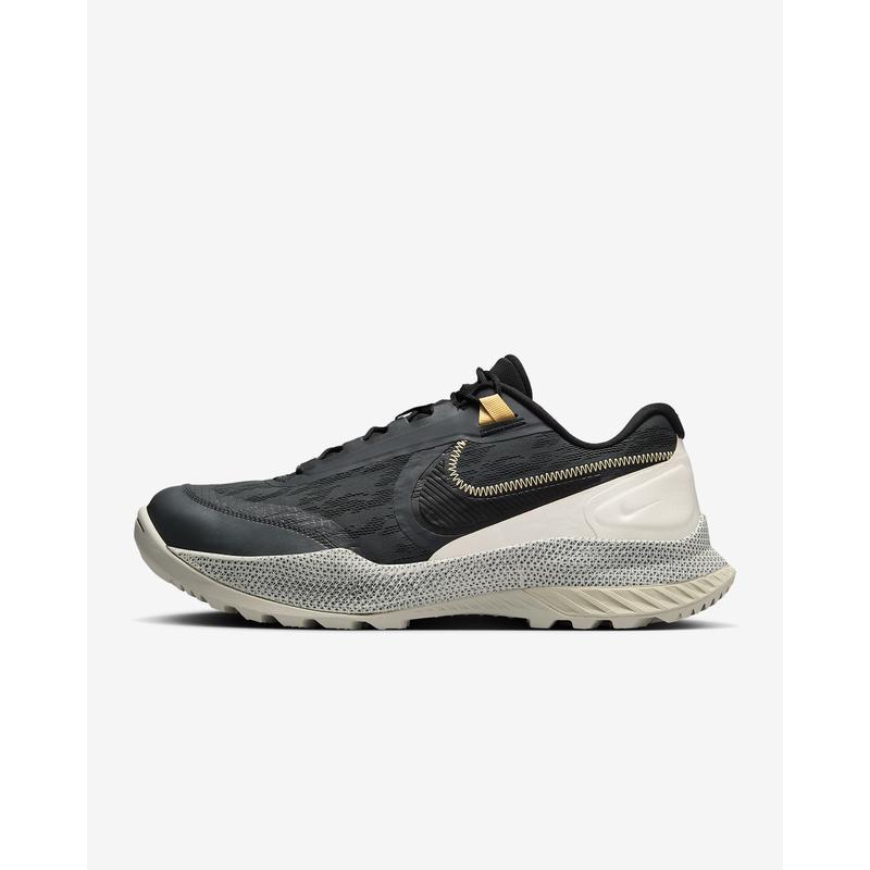 耐克(NIKE)男士专业户外运动鞋战术靴低帮耐穿缓震跑步鞋