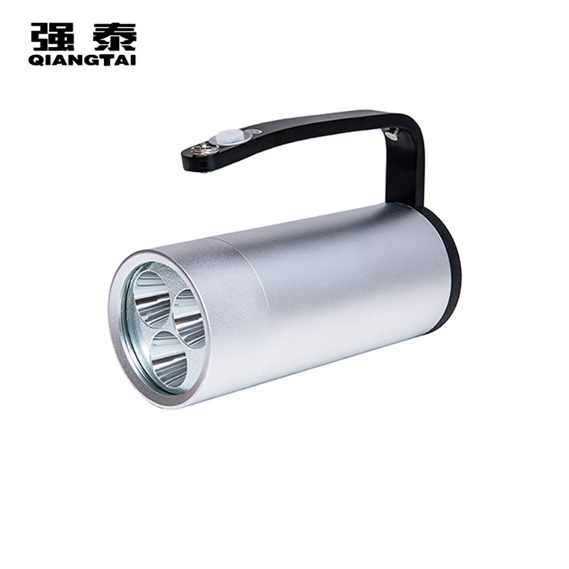 强泰手提式户外手电筒QT-6070