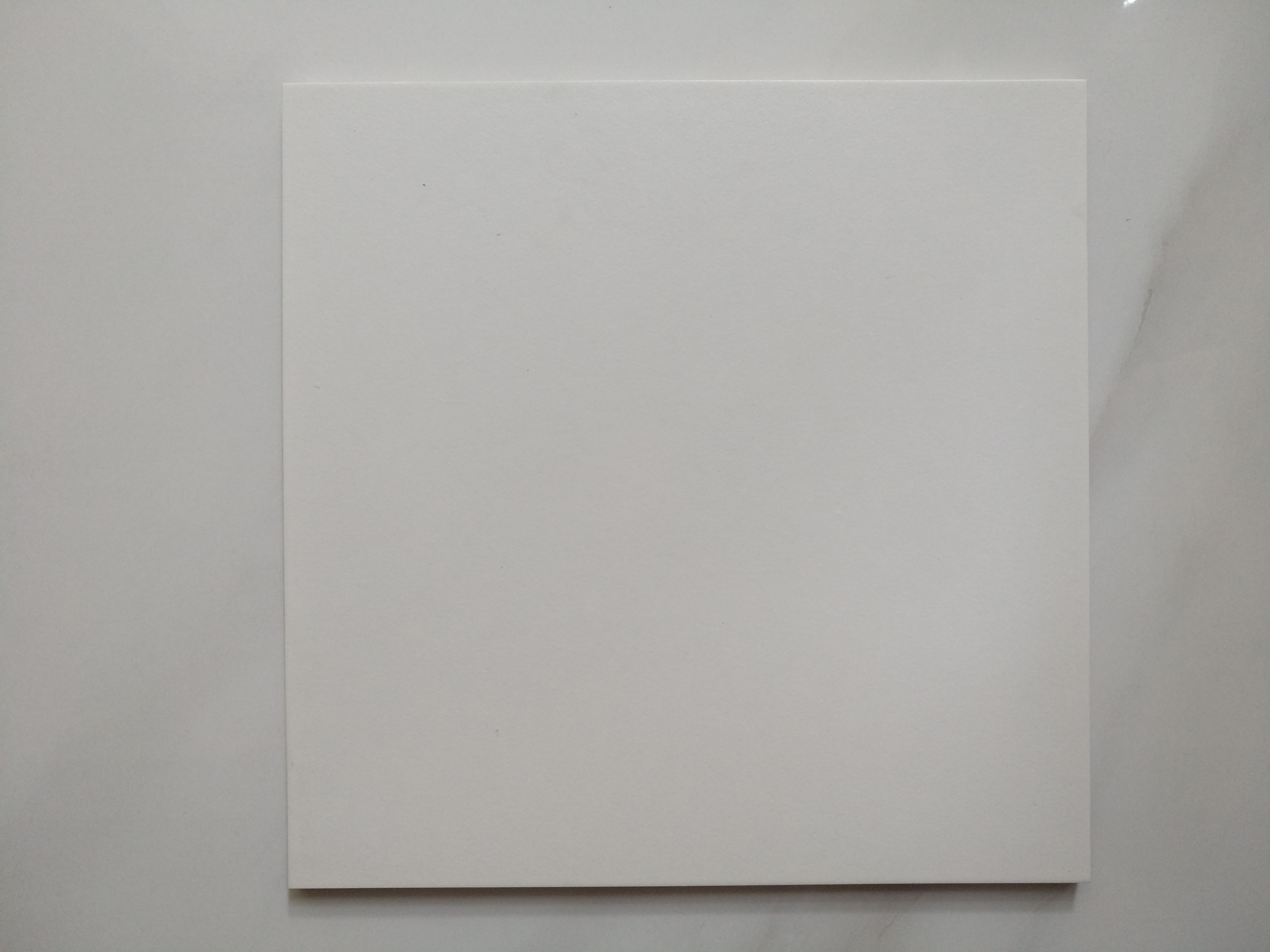 蒙地卡罗KDMYAF38700白色300*300定制品 用于苏宁小店卫生间、操作间地面高清大图