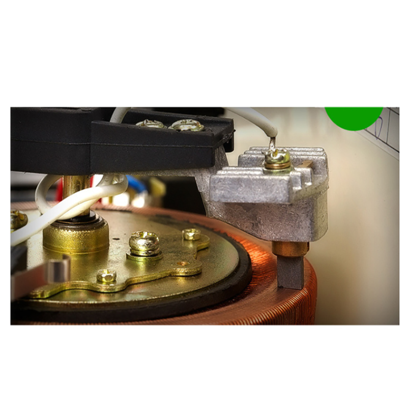正泰(CHNT)三相大功率补偿型柱式自动交流稳压器 TNSZ(SBW)-75KVA