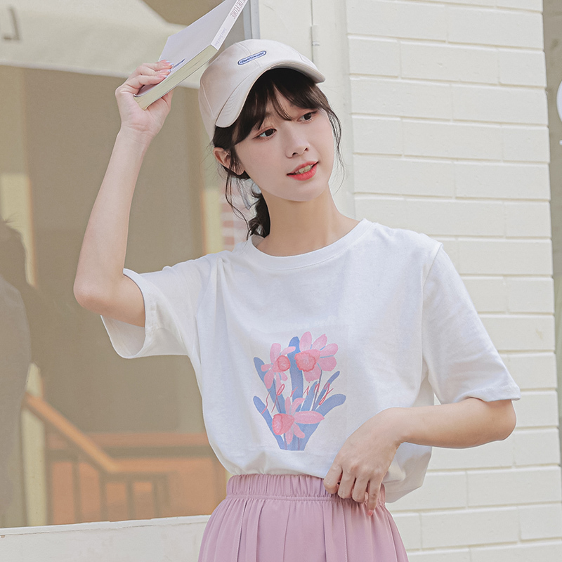 2022夏季油画图案T恤女短袖宽松显瘦学院风纯棉上衣女