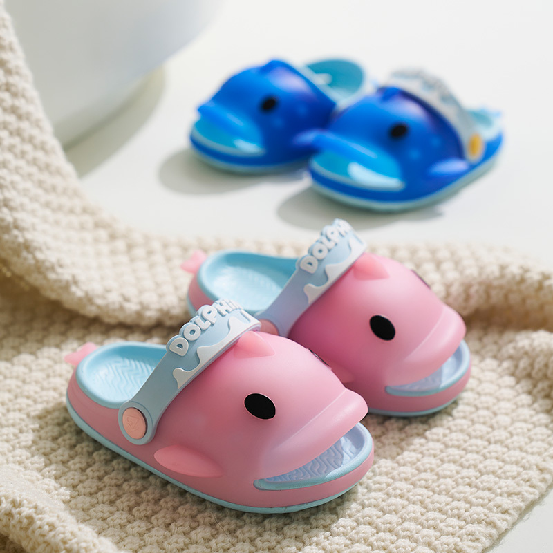 达拉熊发光海豚儿童拖鞋夏季男童防滑室内宝宝女童小孩沙滩凉鞋外穿