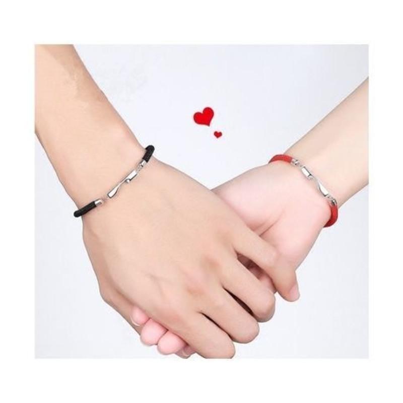 黑色男款心心相印情侣手链简约爱心形黑红绳男女一对手工编织红绳手链