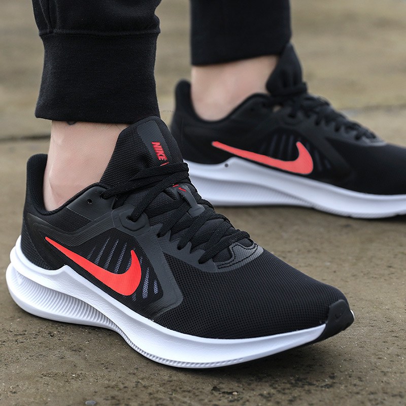 耐克男鞋旗舰春夏季2021新款正品跑鞋黑武士跑步鞋运动鞋男
