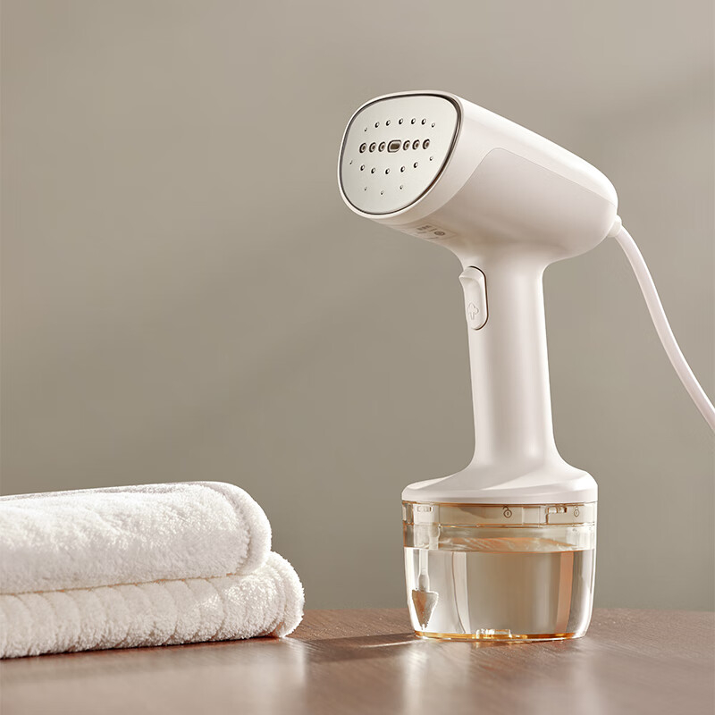 小熊(bear) GTJ-P10V5 挂烫机电熨斗 1000w大功率 10秒出蒸汽 可清洗水箱 平挂两用 长续航高清大图