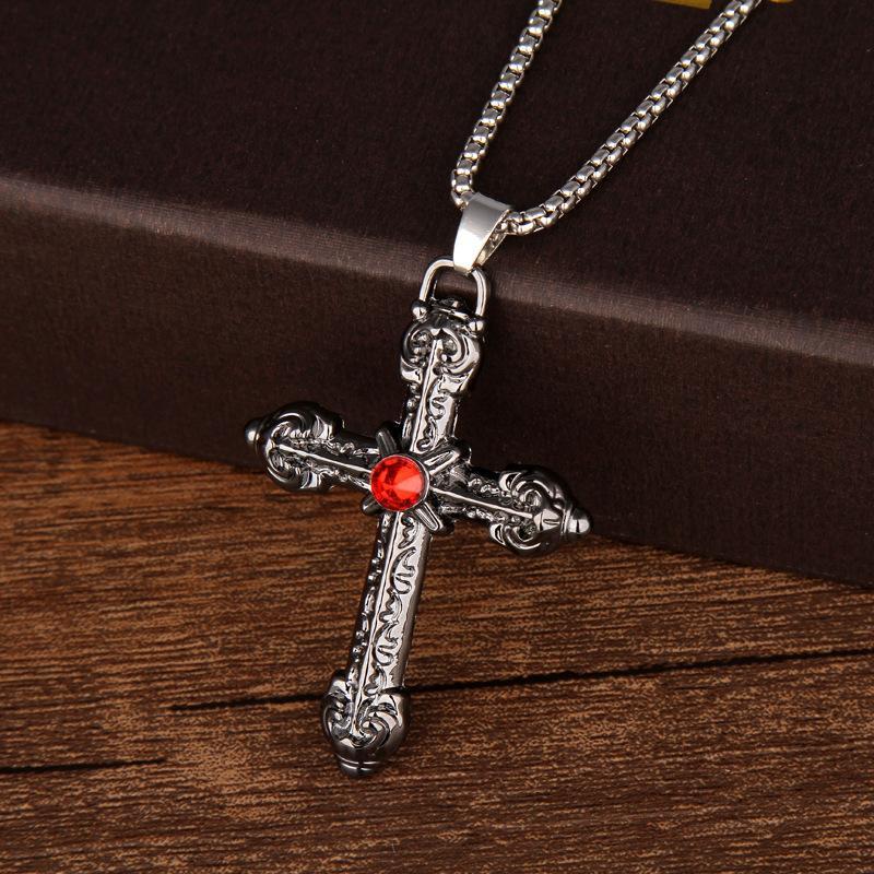 项链男款新款 暗黑骑士钛钢项饰韩版十字架不锈钢坠男短款皮绳饰品