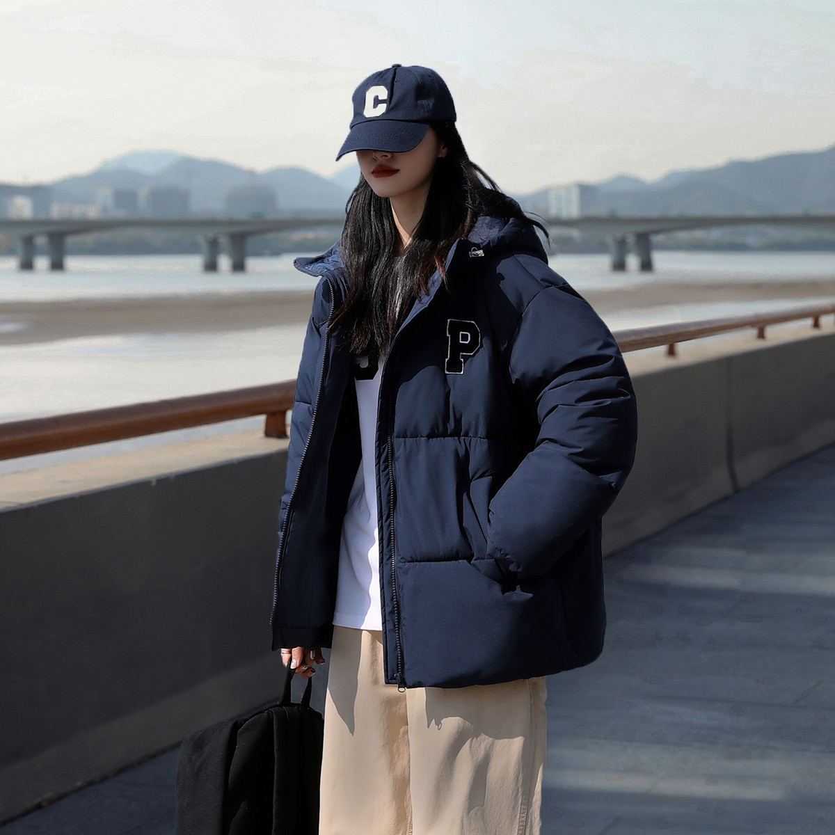 [1折价89.9元叠加优惠券]唐狮冬季棉衣女款韩版宽松简约厚连帽左胸字母棉服外套潮