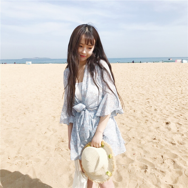 韩版时尚休闲套装夏装女装碎花防晒衣外套+雪纺裤+小带三件套潮 浅蓝色 均码
