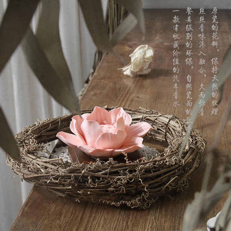 汽车香水座式水晶莲花车载香水摆件车用陶瓷香薰花车内饰品