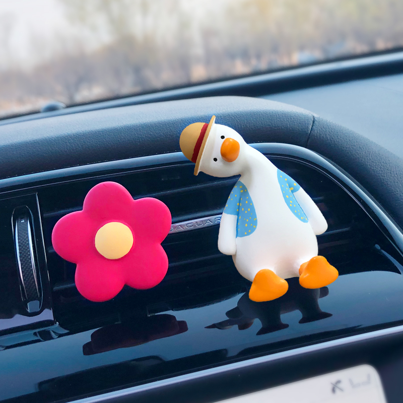 车载香水香薰空调出风口可爱加油鸭车内饰品摆件汽车装
