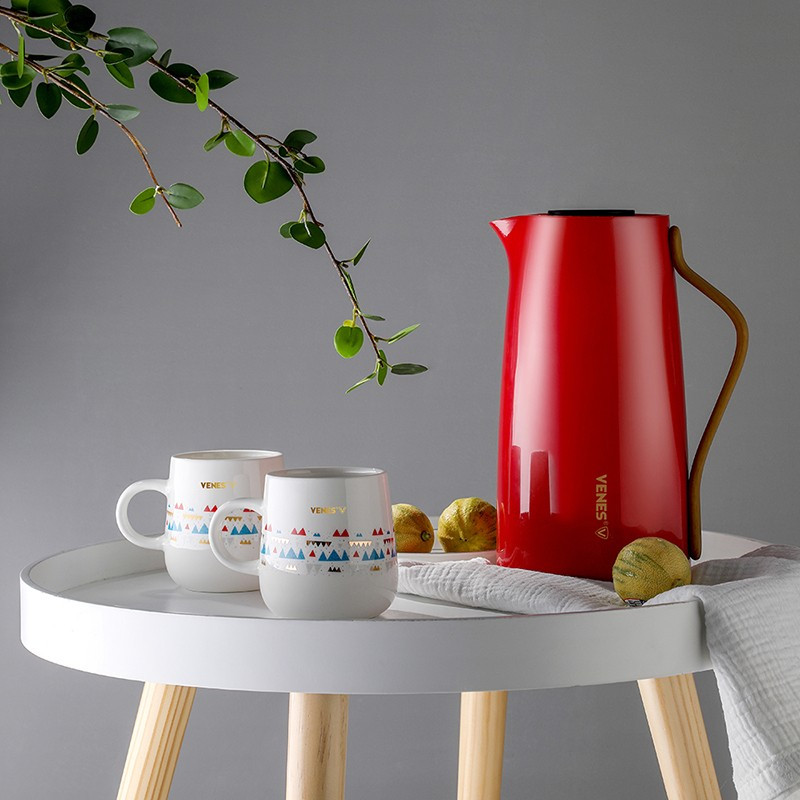 venes迈凯伦玻璃内胆时尚家用保温壶vt218视频