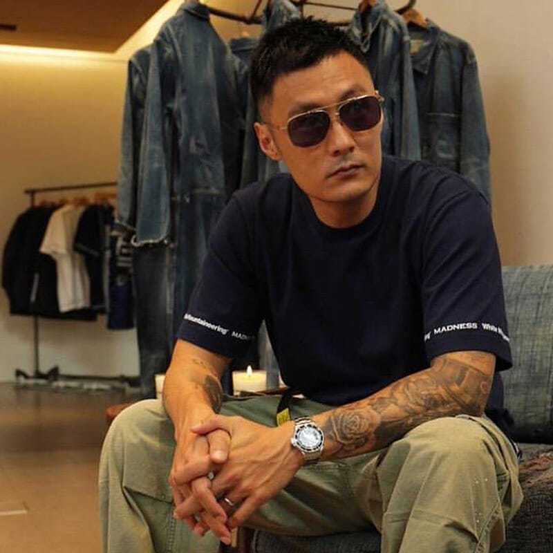 mdnsness潮牌余文乐同款四周年系列 短袖京东 打底衫英文字母T恤 黑色 XL