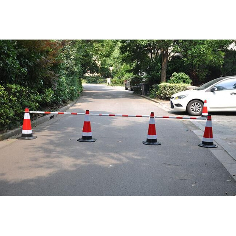 固定伸缩橡胶路锥连接杆 pvc路锥警示方锥桶连杆红白反光链接杆子 黄