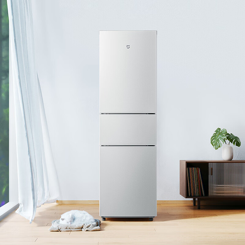 米家小米出品216升 风冷无霜三门小型家用电冰箱 离子除菌安静运行