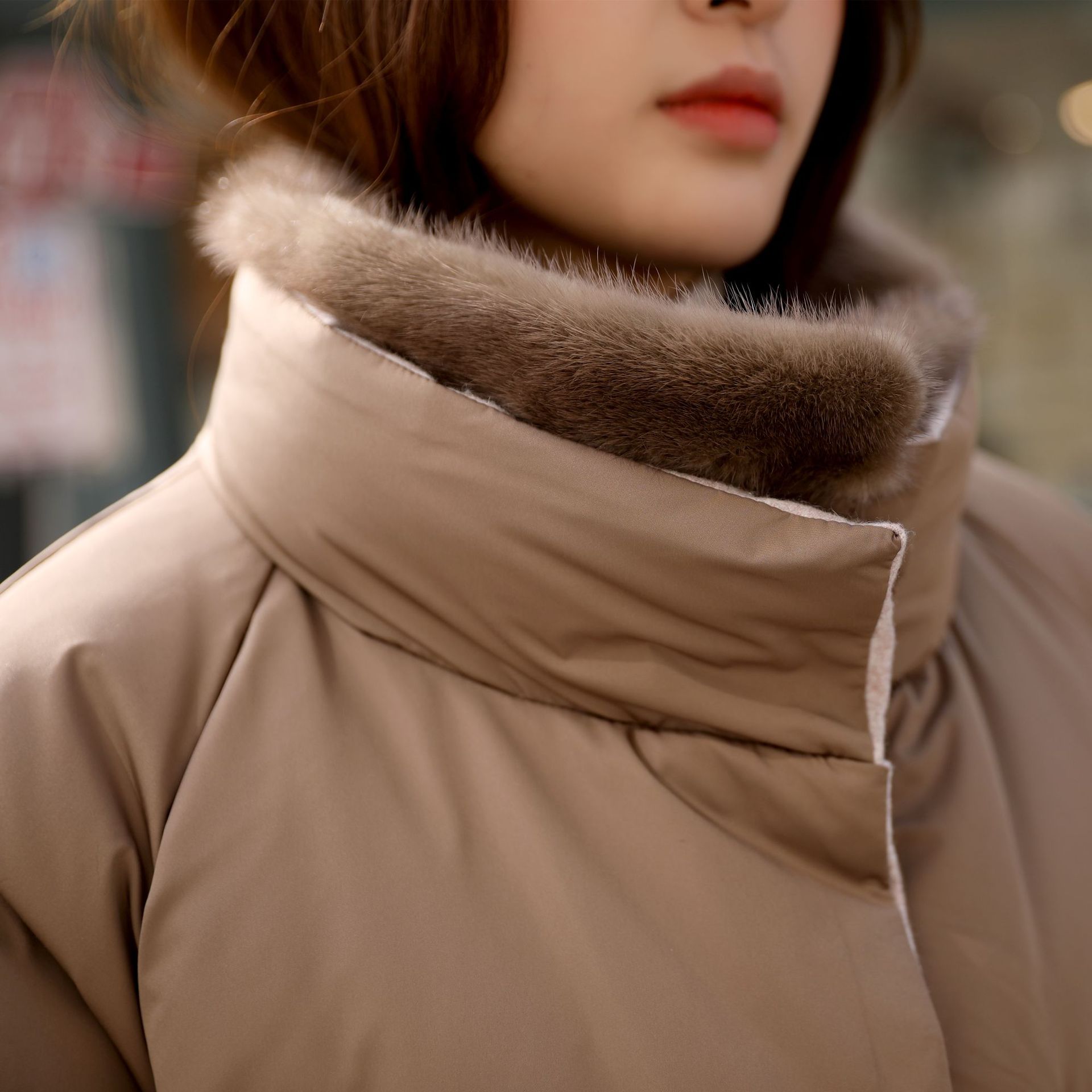 女式90绒纯色白鹅绒中长款新款女装加厚款羽绒服高清大图