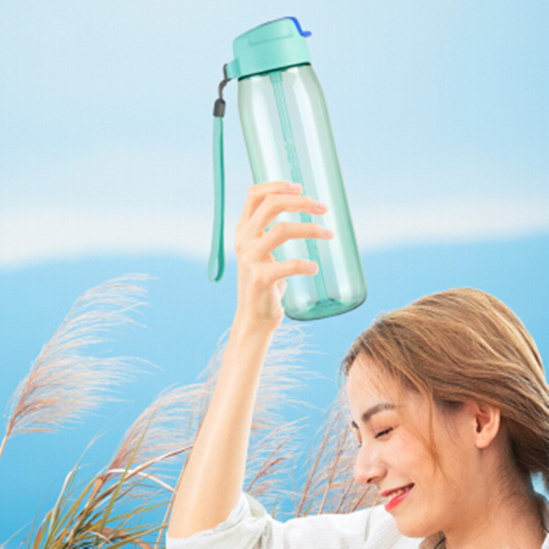 特百惠（Tupperware）塑料水杯 容量750ML 塑料便携运动水壶防漏杯乐动随心壶高清大图