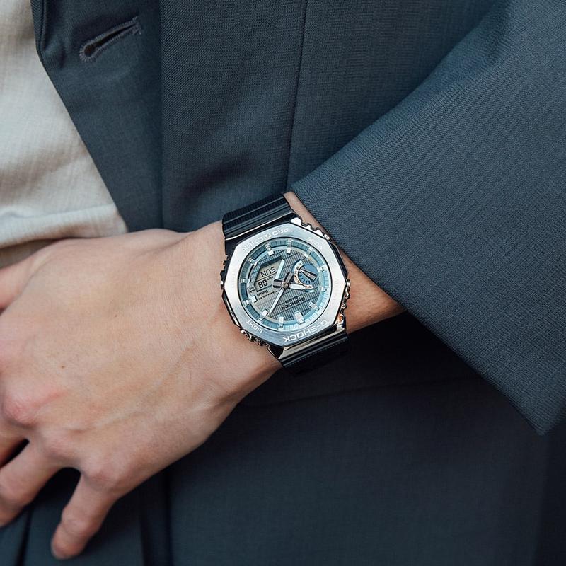 CASIO 男士智能联动日常金属表 八角表盘坚固时尚设计高清大图