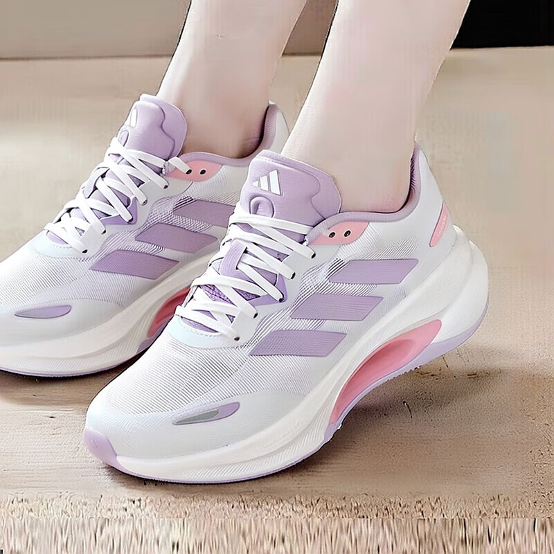 阿迪达斯(adidas)女鞋 夏季新款运动鞋休闲时尚跑步鞋低帮透气轻便耐磨鞋子女 KI6017 粉/白/紫色 36码