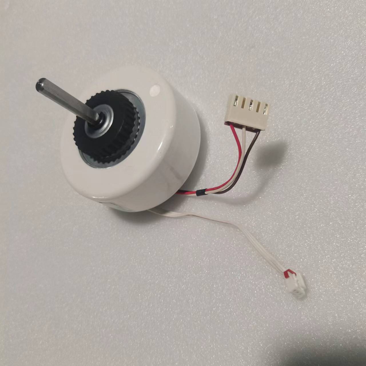 帮客材配 全新原件 P0970098390扬子约克定频P0970098541塑封电机YHJH- 35DF3 35DL3高清大图