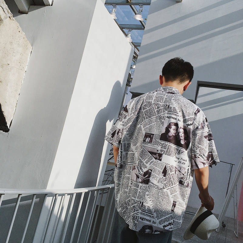 年轻夏季短袖衬衫男青年休闲青年衬衣潮胖宽松日系夏装街头潮