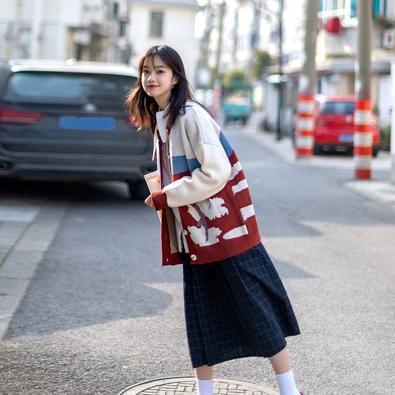 日系秋冬款针织开衫毛衣女学院风软妹百搭宽松可爱海豚v领外套