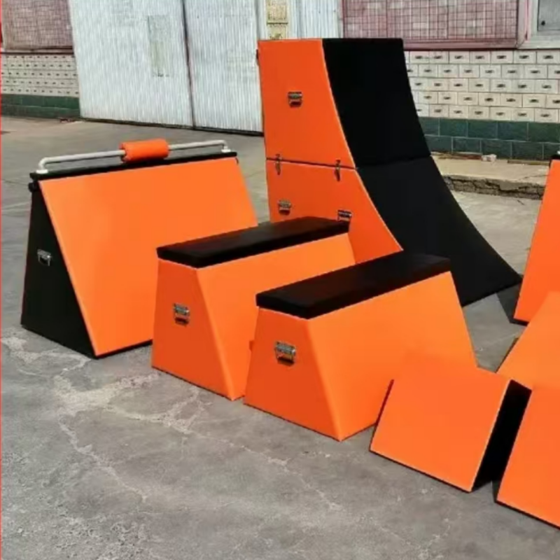 幼儿户外跑酷套装YHW-003高清大图