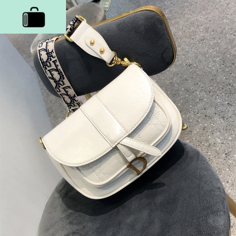 包网红包包2020新款潮小清新腰包女潮ins胸包半圆包百搭斜挎包NEW LAKE女斜挎包图片