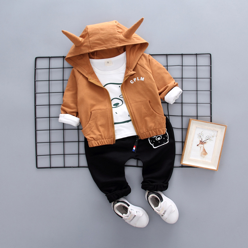 男宝宝帅气套装秋装0一1-2-3岁韩版潮4男童儿童洋气潮衣时尚个性