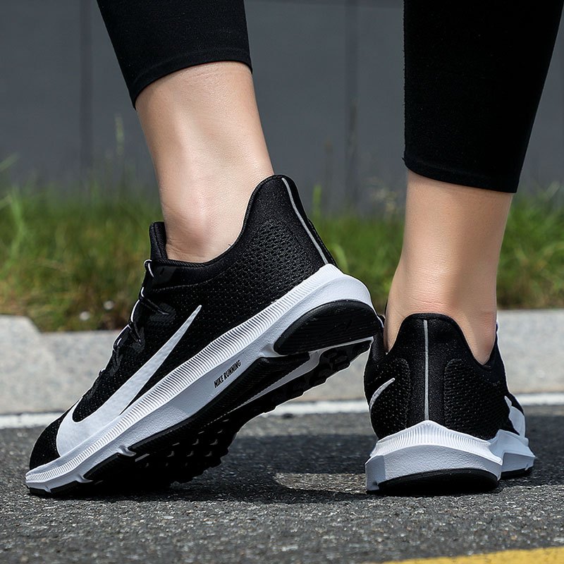 NIKE耐克女鞋2021冬季新款QUEST 2运动鞋轻便网面透气跑步鞋
