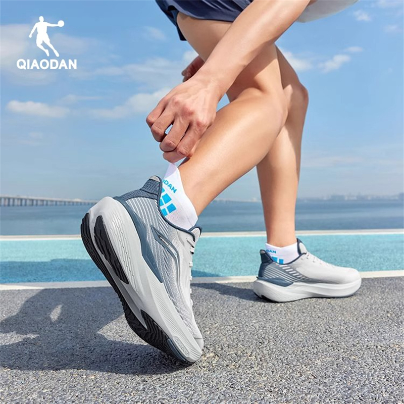 乔丹 跑步鞋男款运动鞋旅游鞋舒适基础跑鞋 透气防滑39-45古瓷白/冰灰蓝 QDB023253210高清大图