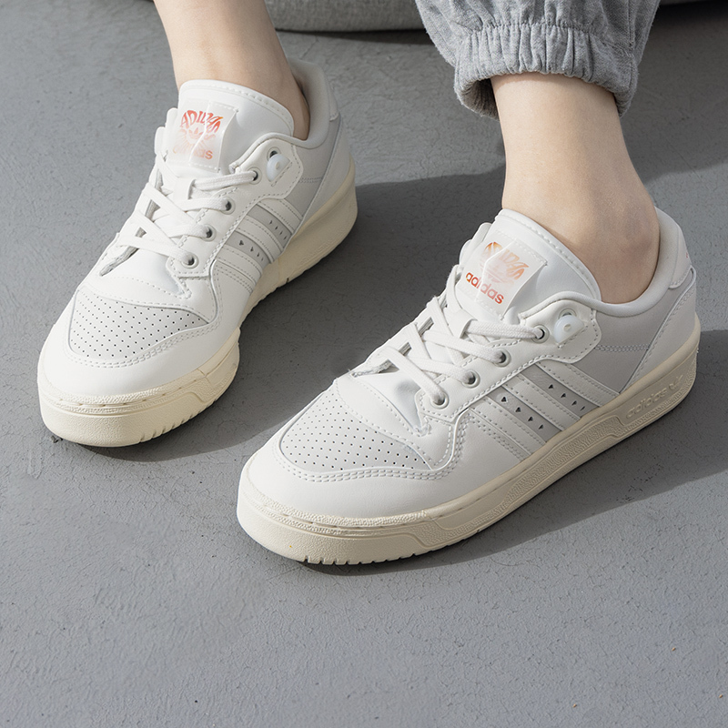 adidas阿迪达斯三叶草男鞋新款休闲运动鞋经典低帮板鞋ID6272 ZP