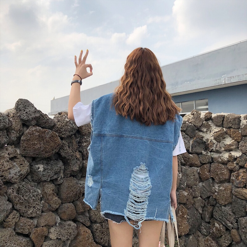 夏装女装韩版个性钉珠水洗破洞复古毛边牛仔马甲无袖背心上衣外套 蓝色 均码