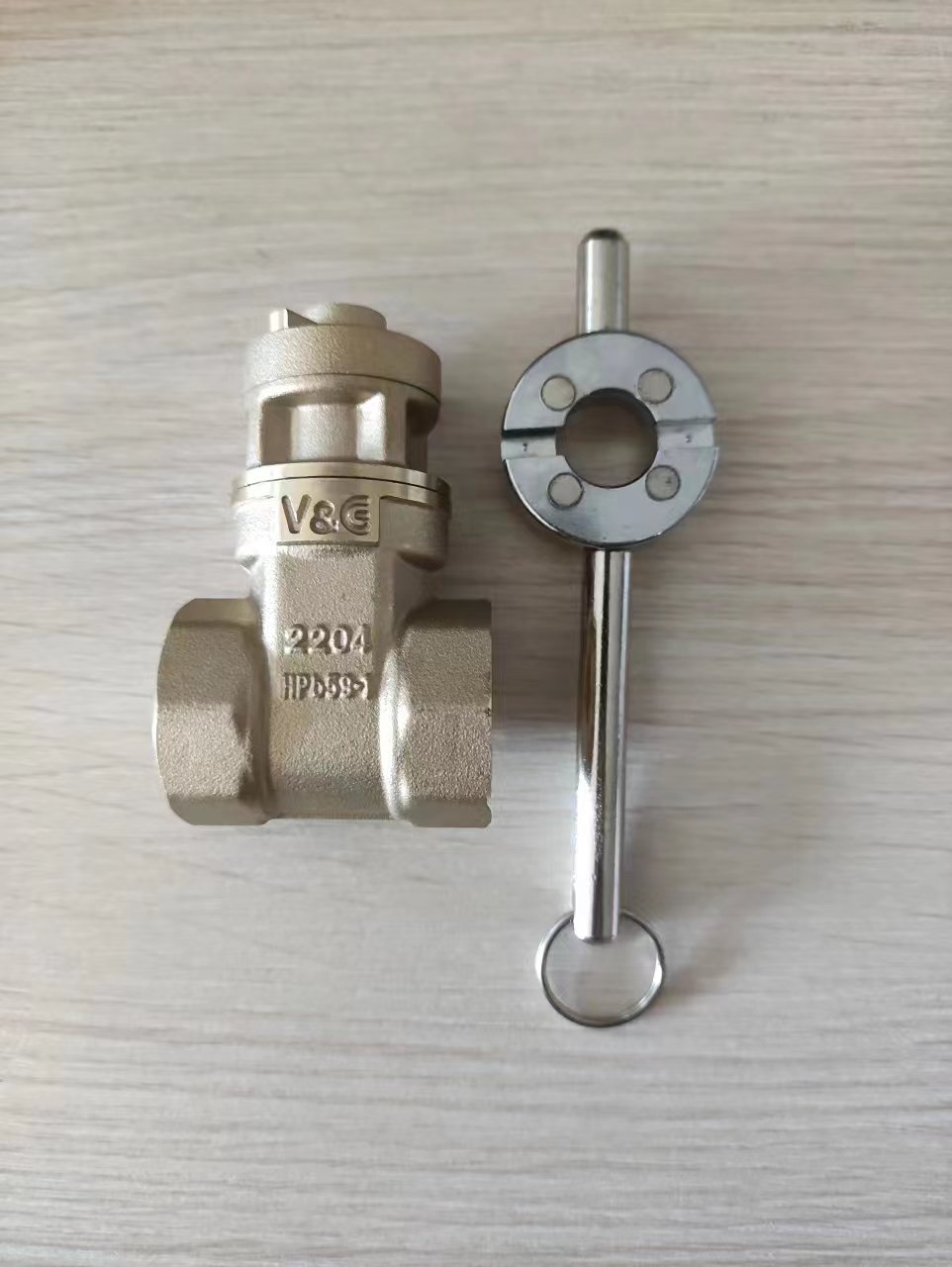 vg华龙巨水磁性防盗黄铜闸阀dn32参数