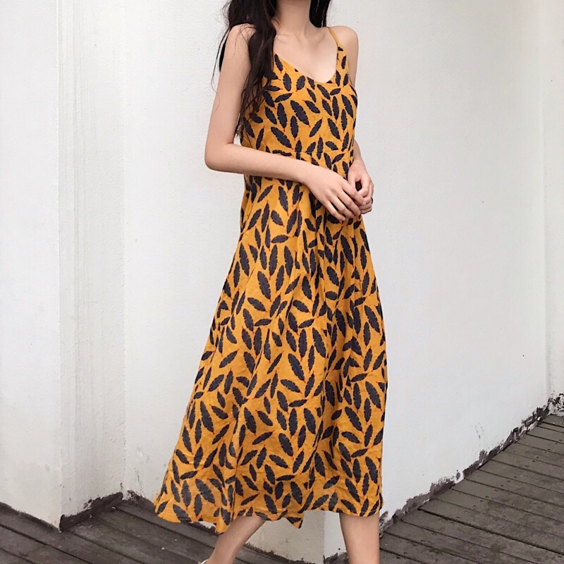 港味复古气质羽毛印花连衣裙V领带裙配丝带女夏红色均码