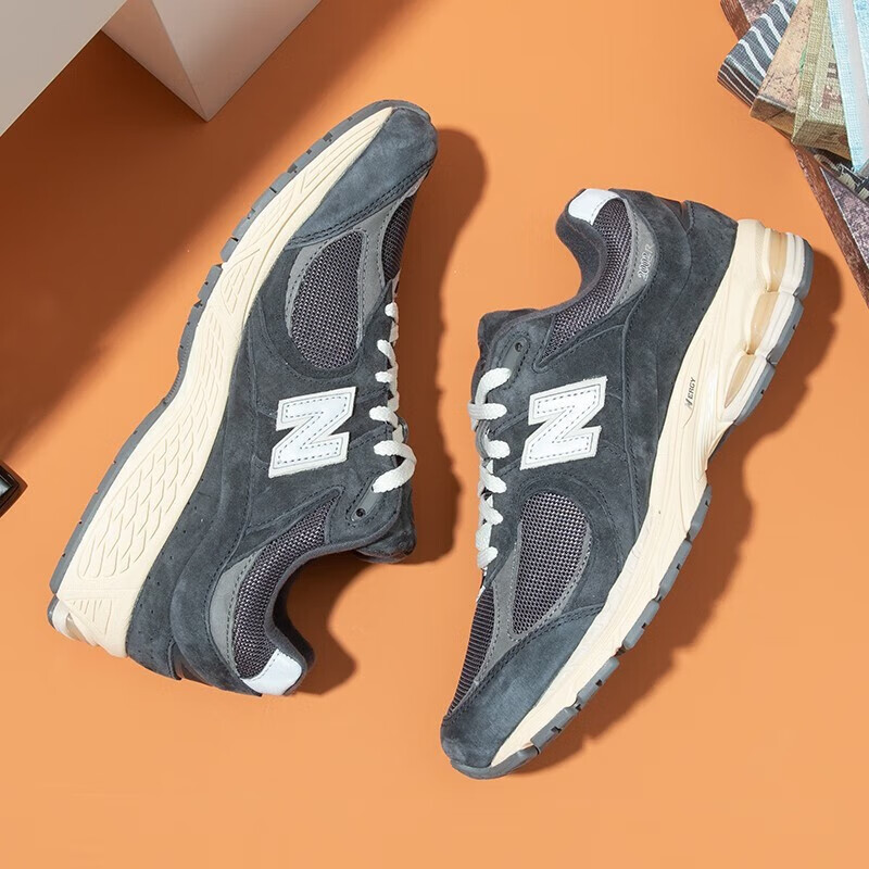 NEW BALANCE跑步鞋男鞋女鞋2002R系列情侣款复古休闲鞋低帮运动鞋