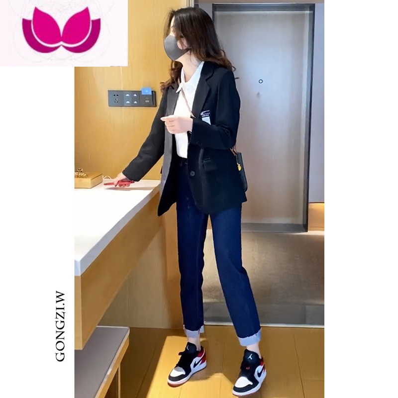 七斓高级时装套装减龄春装时尚复古英伦风西装外套女卷边牛仔裤套高清大图