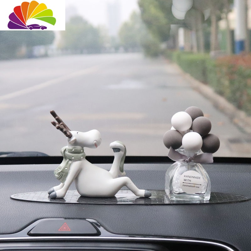 舒适主义汽车摆件车内饰品摆件创意个性北欧风鹿车内装饰女劈叉鹿垫