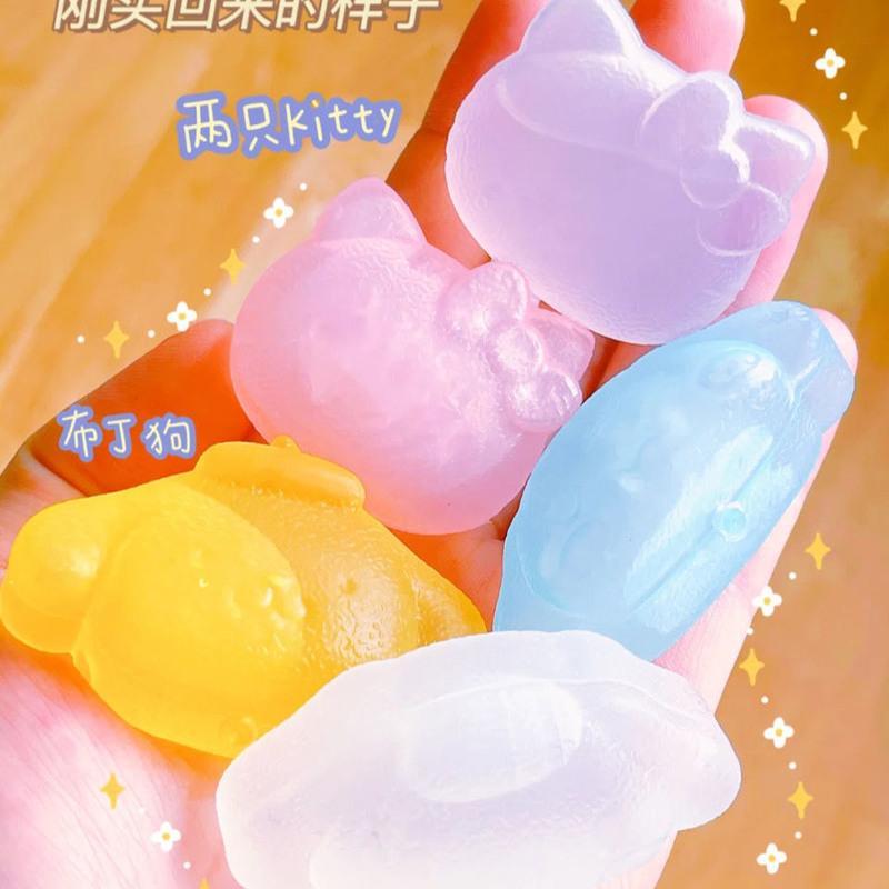 三丽鸥可循环使用冰块12个装 名创优品三丽鸥可循环使用冰块12个装MINISO速冻冰镇神器冰粒家用