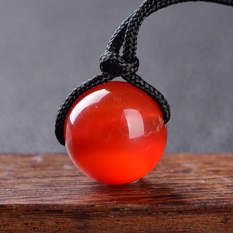 天然晶玛瑙圆珠项链女锁骨链转运珠项坠男女情侣款生日饰品