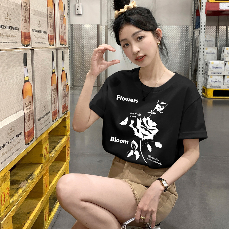 [2.5折价46元]唐狮夏季女圆领前胸花朵图案短袖T恤韩系百搭慵懒风时尚潮流
