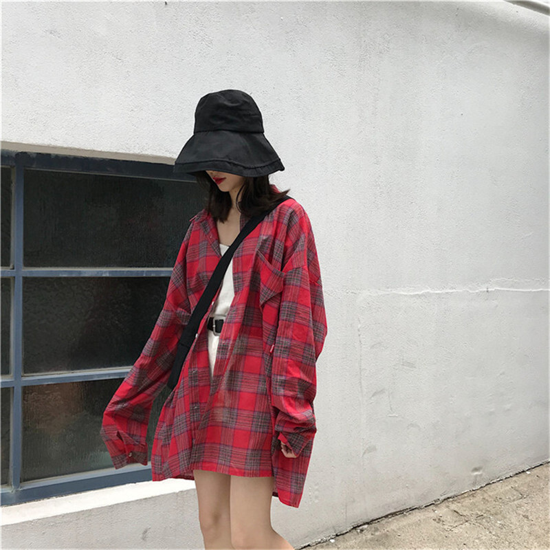 格子长袖衬衫女中长款2018宽松韩范学生bf港风复古衬衣