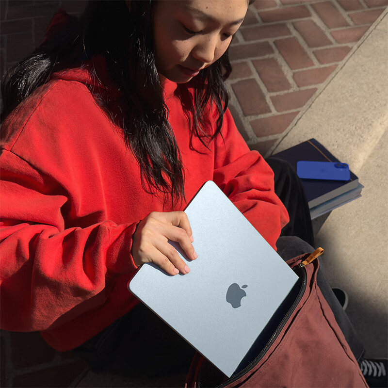 [政府补贴2000元部分地区参与,详情请咨询客服]25款 MacBookAir 13英寸 M4(10+10核) 24G 512G 星光色MC6A4CH/A