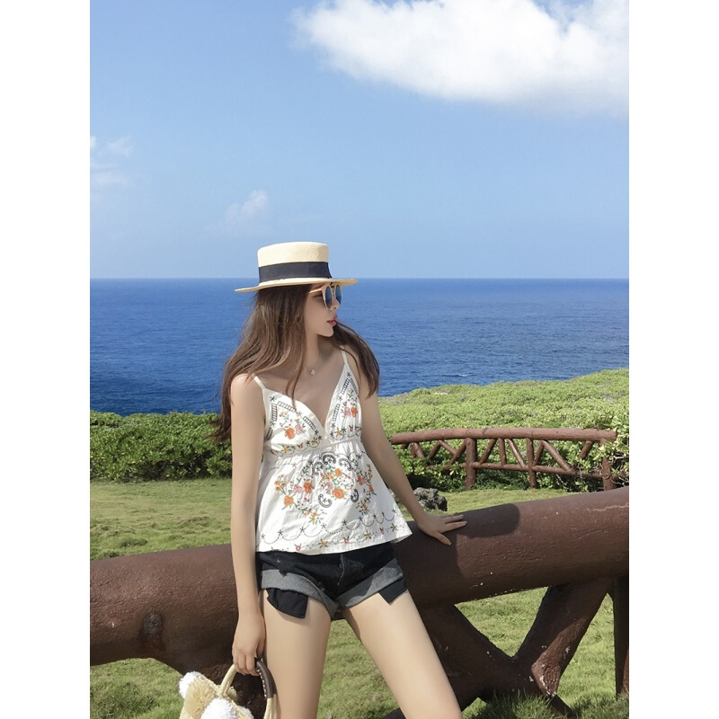 小清新带无袖上衣女夏外穿露背复古碎花背心娃娃衫