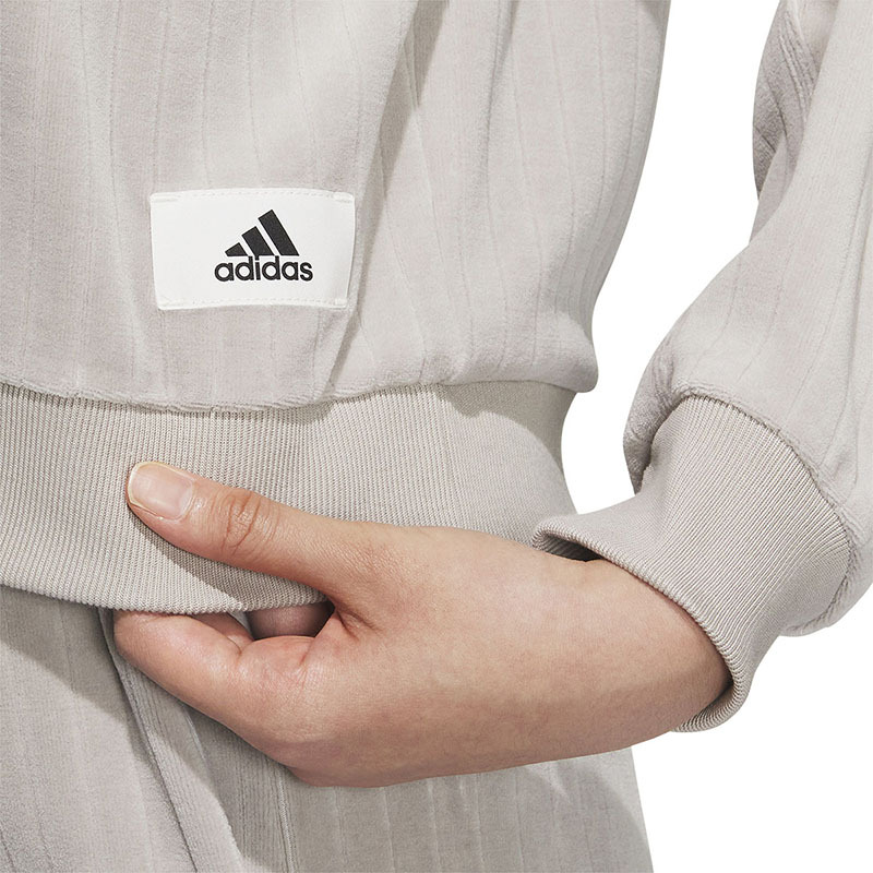 adidas Lounge Sweatshirt 纯色标贴Logo运动休闲圆领卫衣 女款 浅灰 IW4034