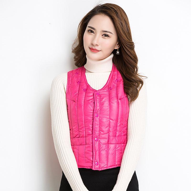 新款新款羽绒棉马甲女短款秋冬季中老年女士坎肩大码妈妈内穿贴身背心