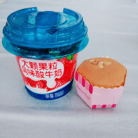 光明 大颗果粒风味酸牛奶草莓包邮 草莓果粒酸奶260g*6杯