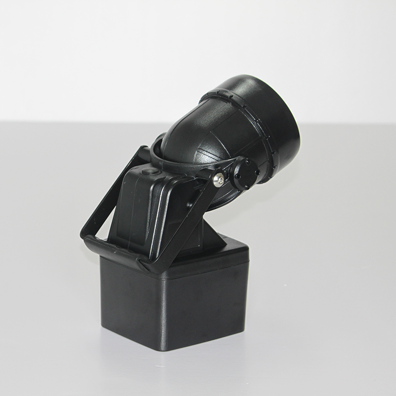 盛王盛荣轻便式多功能强光灯高清大图